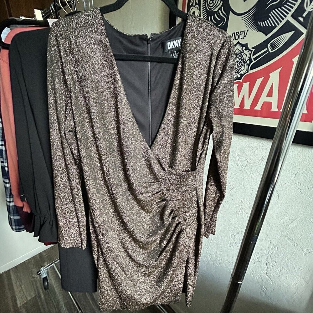 DKNY Women's Black Gold V-Neck Long Sleeve Faux Wrap Dress Size 12 Stretch